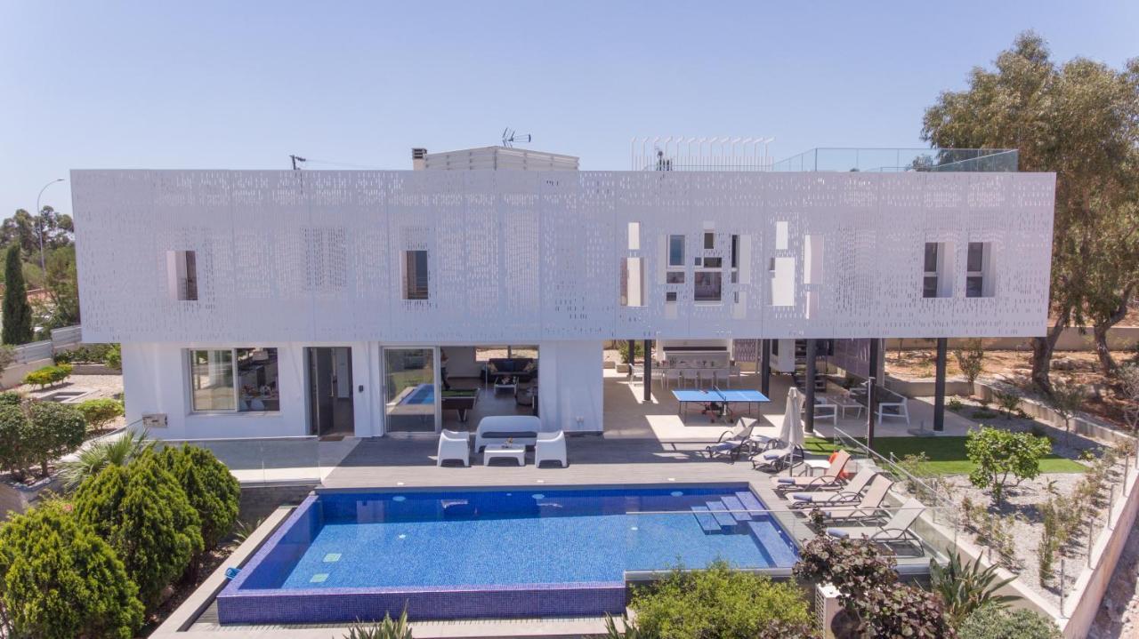 Chloe Luxury Villas Protaras Exterior photo